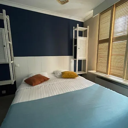Hotel Heb 2*